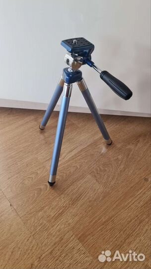 Штатив для фотоаппарата
