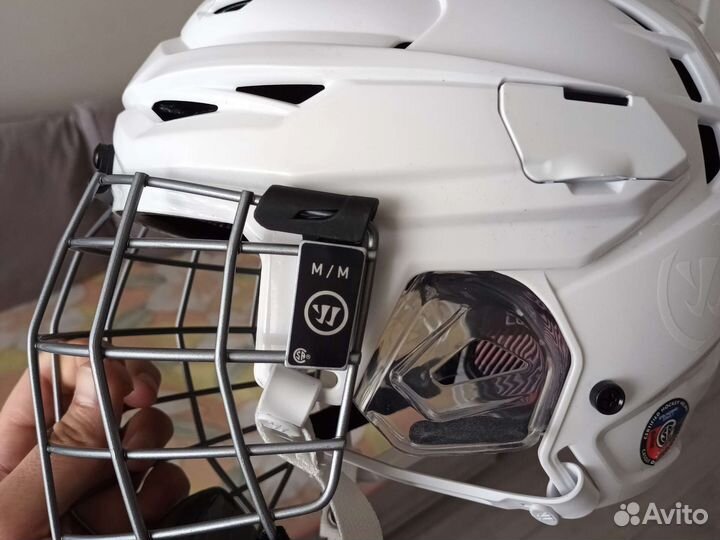 Шлем хоккейный