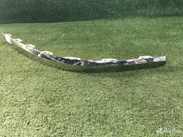 Накладка заднего бампера левая Bentley Bentayga (2