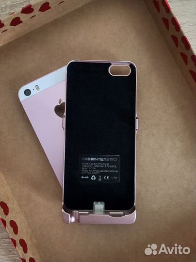 Чехол-зарядка на iPhone 5/5s/SE розовый