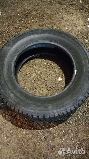 Hankook Winter I'Pike RS2 W429 215/65 R16