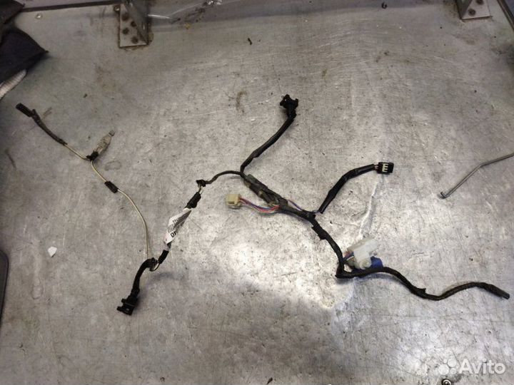 Проводка двери багажника Toyota Corolla E12