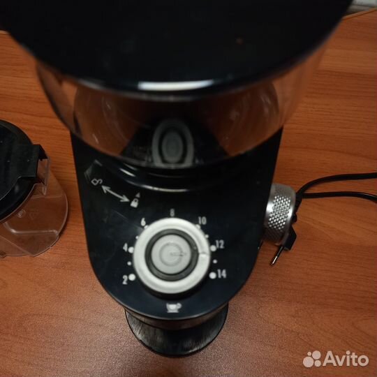 Кофемолка Kitfort KT-717