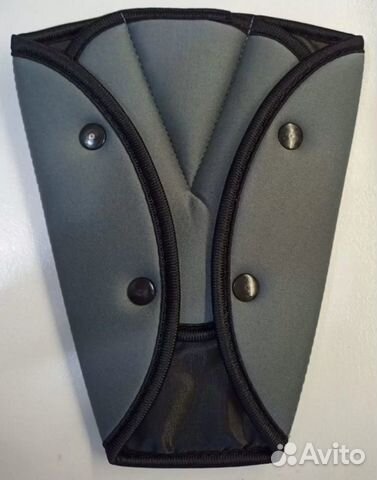 Детский треугольник на ремень безопасности