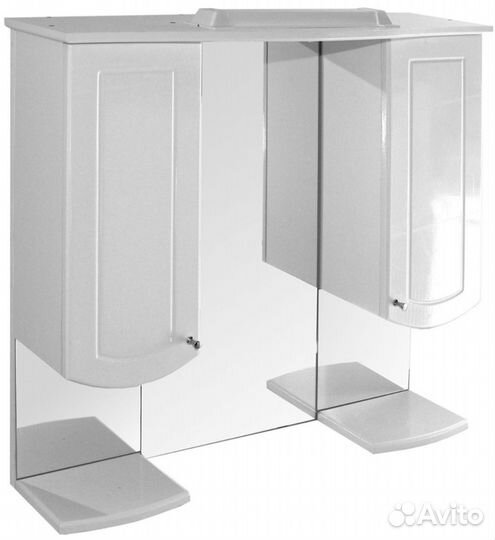 Зеркальный шкаф