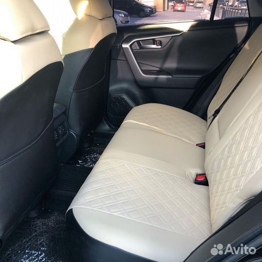 Чехлы Toyota Rav-4 (50) 3D ромб