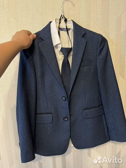 Пиджак с рубашкой и галстуком 134