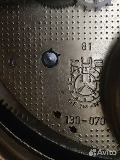 Старинные каминные часы Brevettato