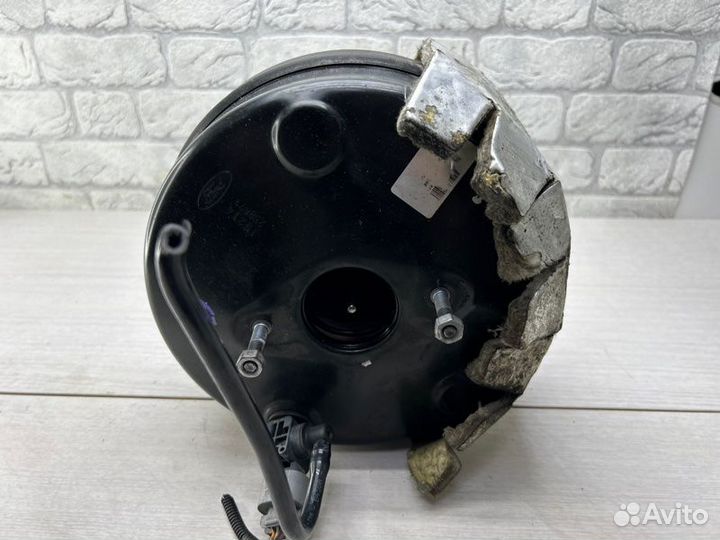 Вакуумный усилитель тормозов Ford Transit Custom