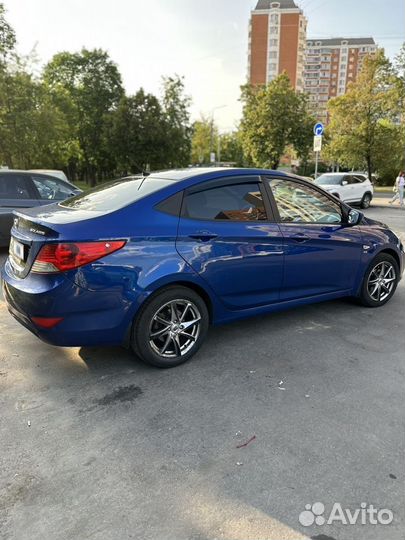 Hyundai Solaris 1.6 AT, 2011, 152 000 км