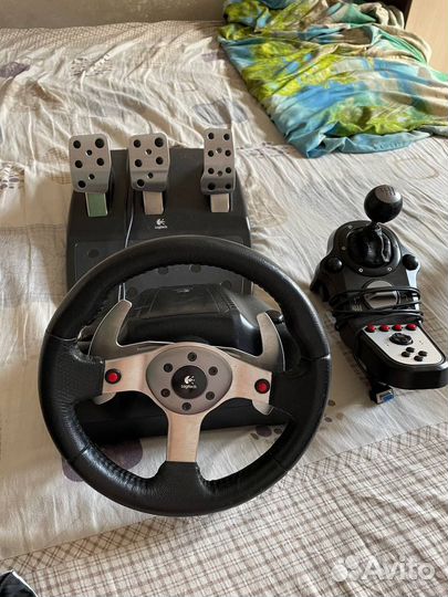 Игровой руль Logitech g25