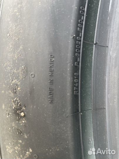 Pirelli P Zero PZ4 275/40 R22 107Y