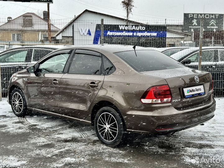 Volkswagen Polo 1.6 AT, 2015, 167 000 км