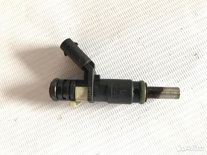 Форсунка инжекторная Mercedes-Benz Slk-280 R171