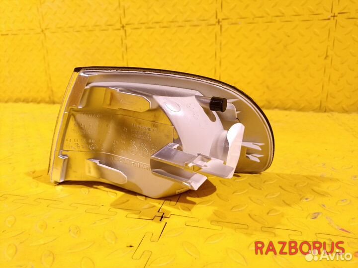 Габарит правый Audi A4 B5 1994-1999 Новый