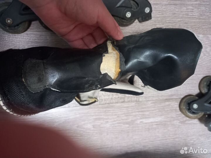 Роликовые коньки