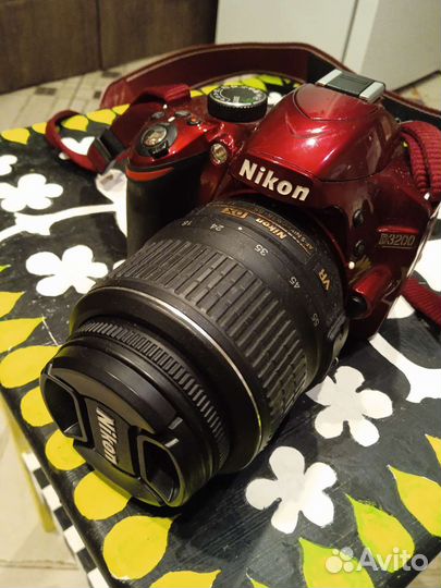 Зеркальный фотоаппарат