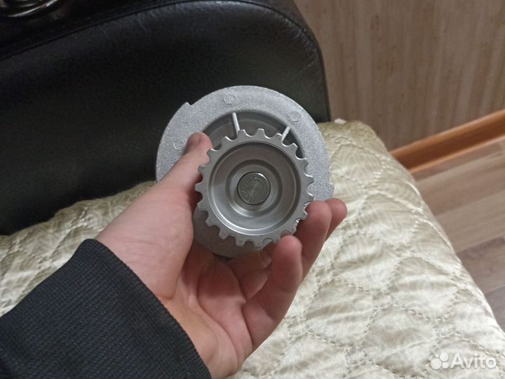 Водяная помпа на Chevrolet laccetii