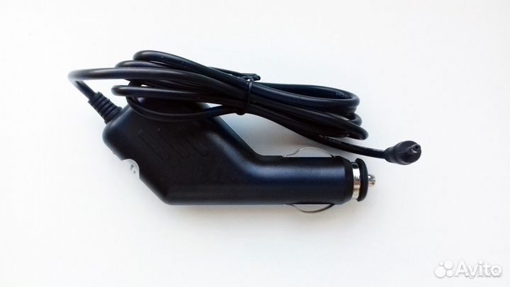 Автомобильная зарядка 5V 2A, 2.5x0.7, провод