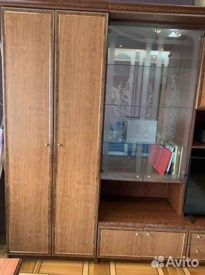 Стенка в гостиную