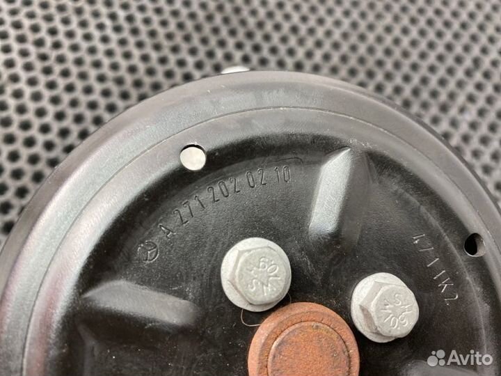 Насос водяной (помпа) Mercedes-Benz C-Class W204