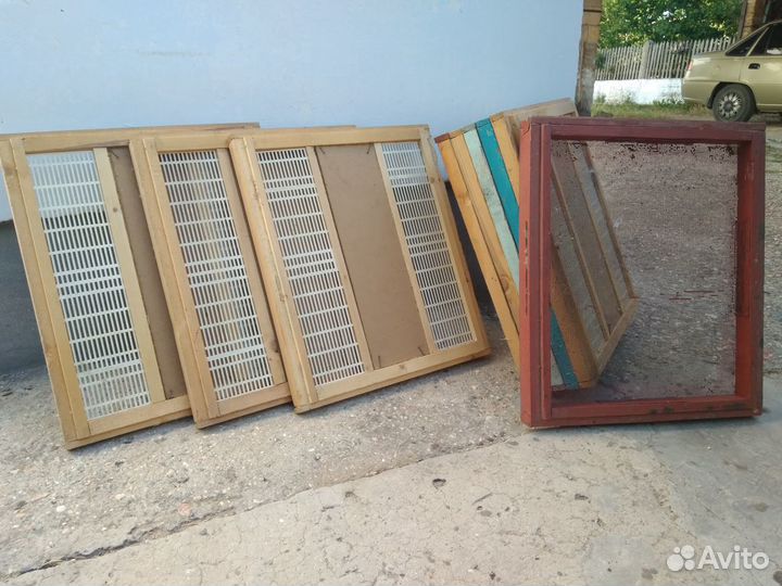 Пчела, вощина, рамки, инвентарь