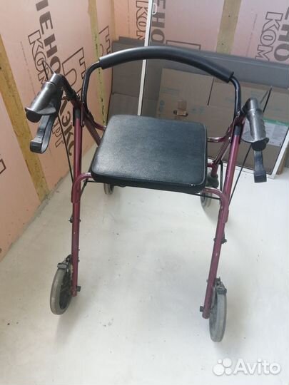 Ходунки инвалидные на колесах