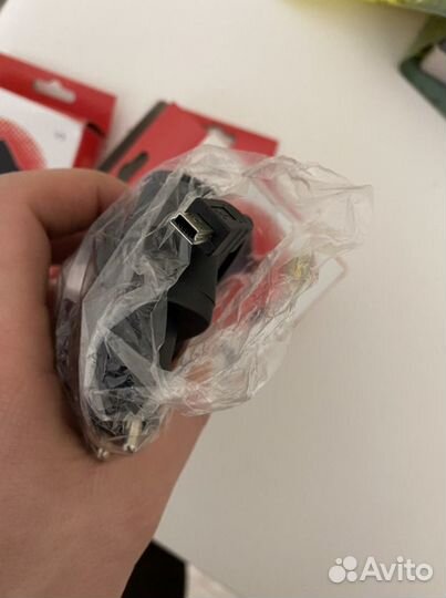 Сетевой адаптер и кабели usb