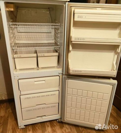 Холодильник двухкамерный Минск 128