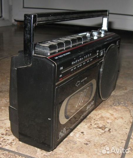 Магнитофон Sanyo M2670F