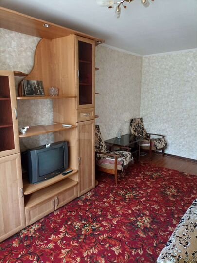 2-к. квартира, 47 м², 1/9 эт.