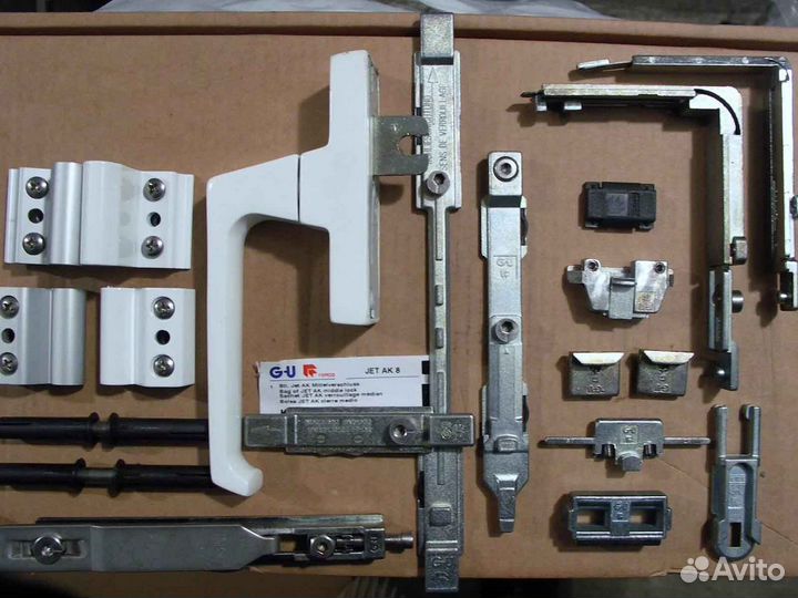 Ремонт окон, фурнитура giesse RAL8691