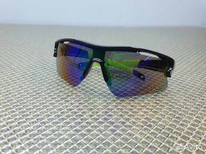 Очки велосипедные черно-зеленые