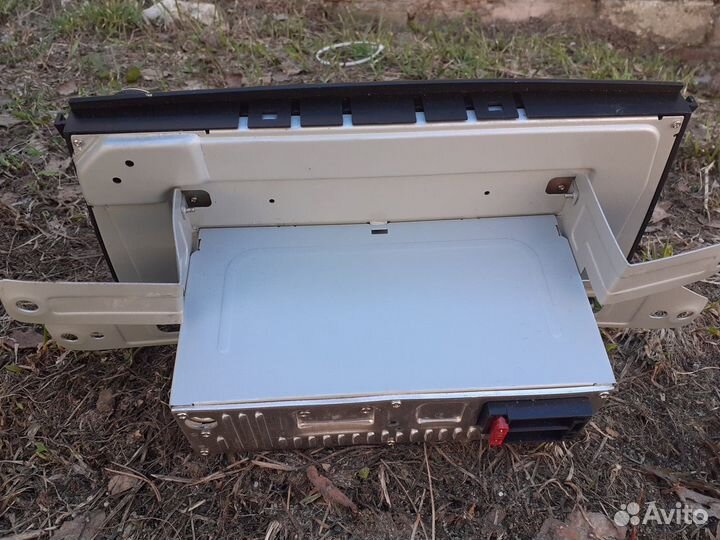 Продам автомагнитолу