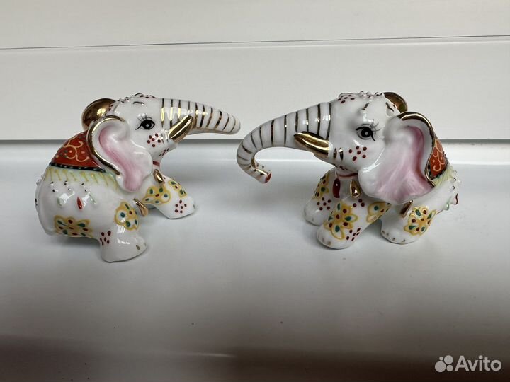 Фарфоровые статуэтки слоники
