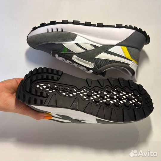 Кроссовки Reebok Classic Lifestyle LUX новые