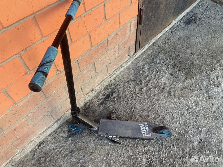 Трюковой самокат