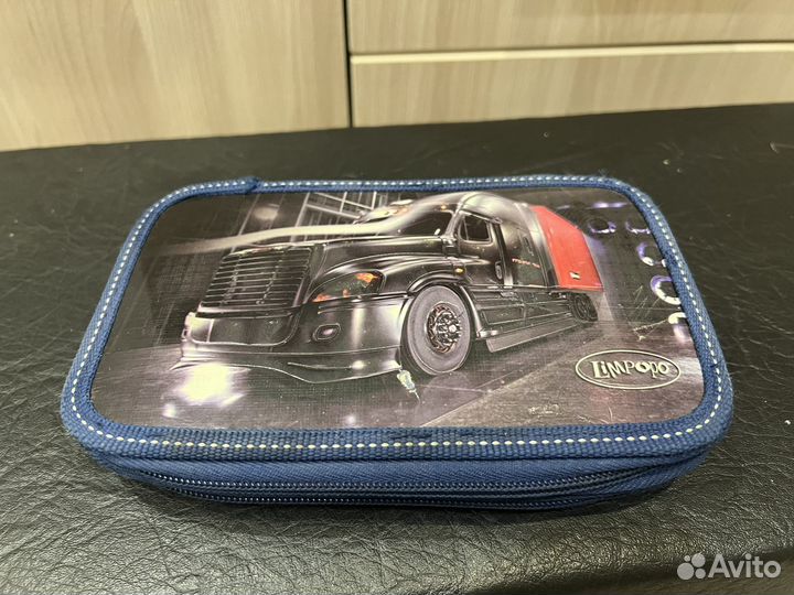 Пенал школьный