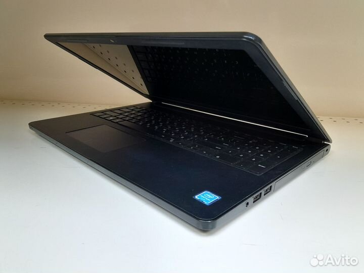 Ноутбук Dell / Intel / 4Gb / Intel HD / дo 8Gb+SSD