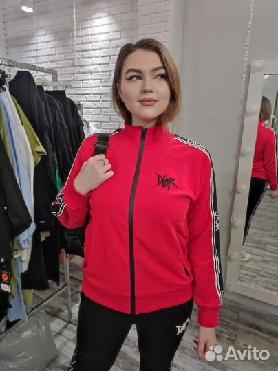 Костюм спортивный