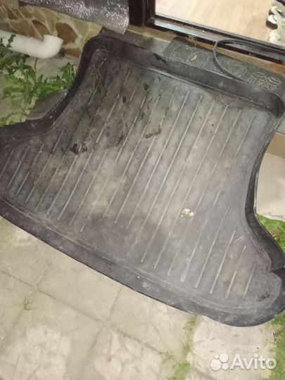 Набор ковриков для машины