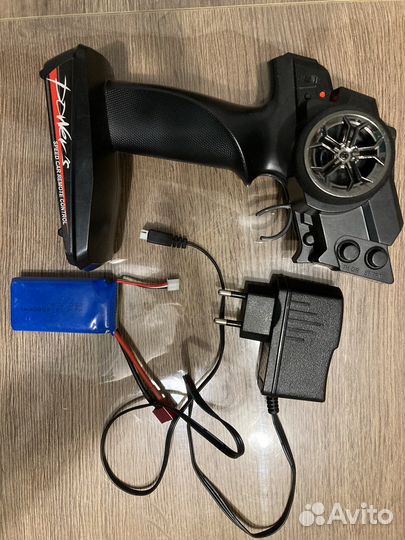 Радиоуправляемая машина 