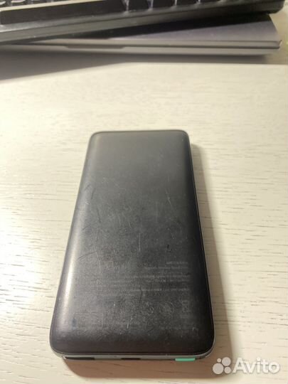 Внешний аккумулятор с беспроводной зарядкой