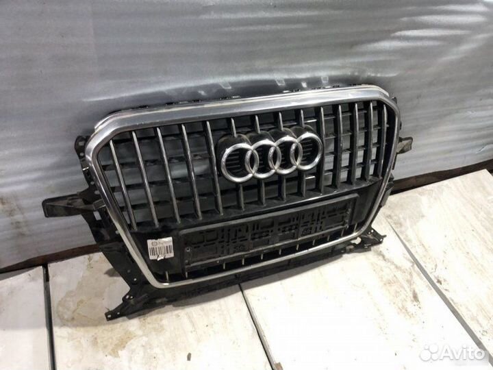 Решетка радиатора Audi Q5