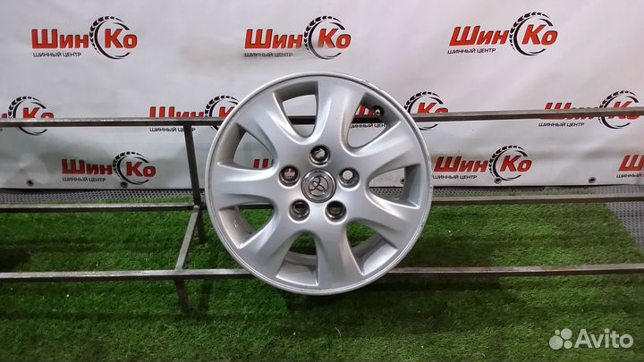 2820) К-кт дисков ориг литых R15 toyota 5х114,3