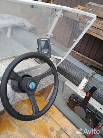 Моторная лодка