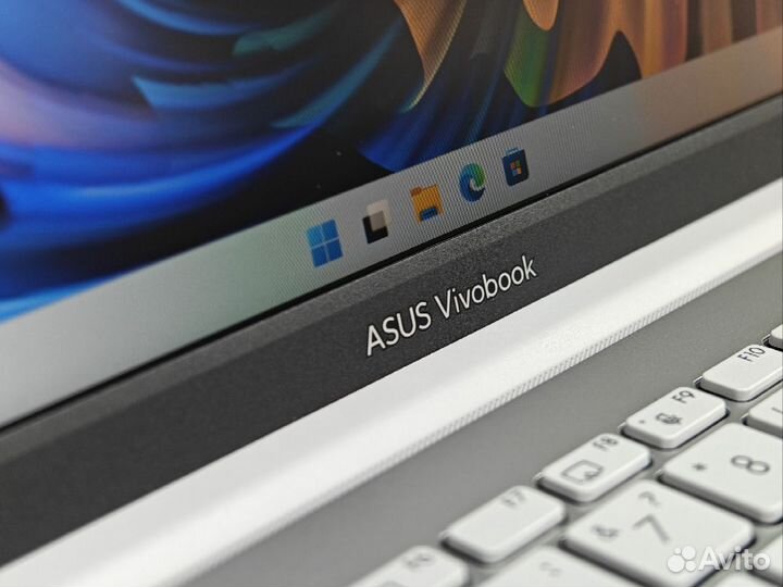 Ноутбук asus Vivobook Go 15 /15.6/IPS 60 Гц/Core i