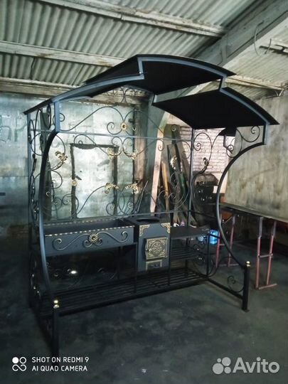 Мангальная зона, мангал с крышей