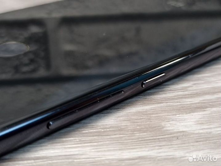 Xiaomi Mi 8 Lite, 4/64 ГБ