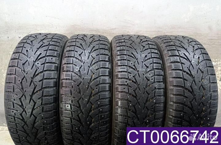 Toyo Observe G3-Ice 215/60 R17 96T
